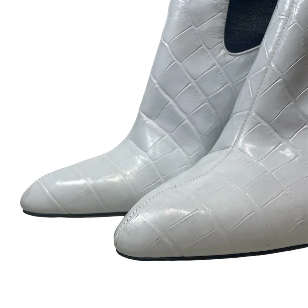 Chloé White Wave Leather Chunky Heeled Booties Size 39